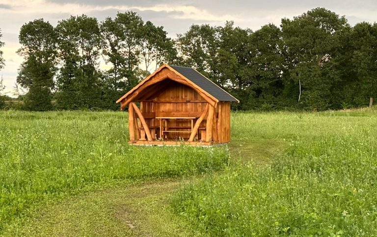 Holzhütte in Quarnstedt Holzhütte zum Verweilen